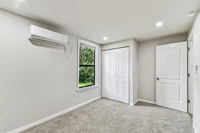 Listing Photo 14