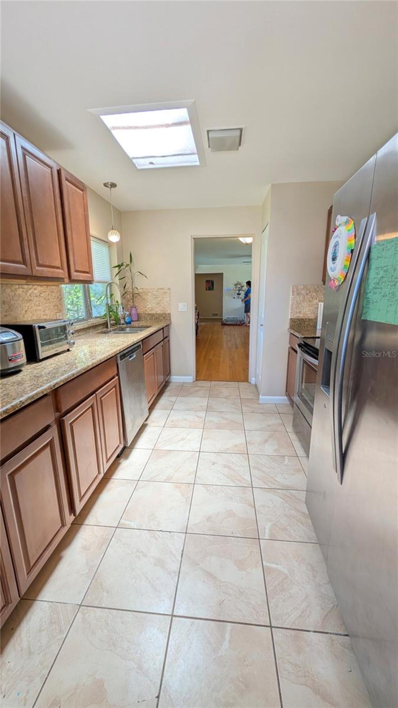 Listing Photo 10