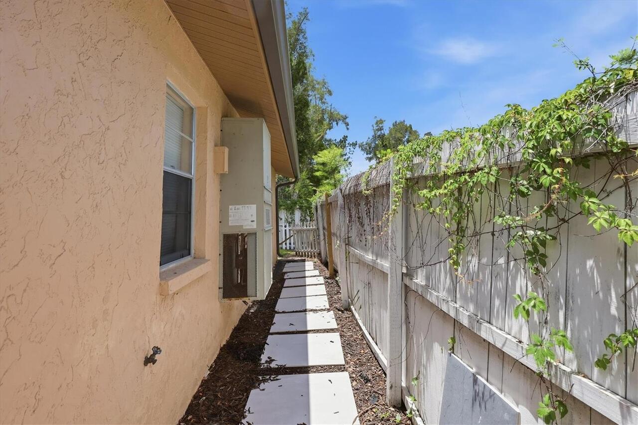 Listing Photo 7