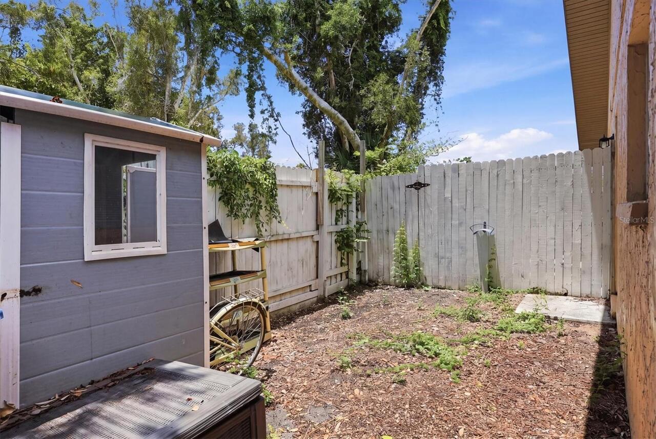 Listing Photo 8