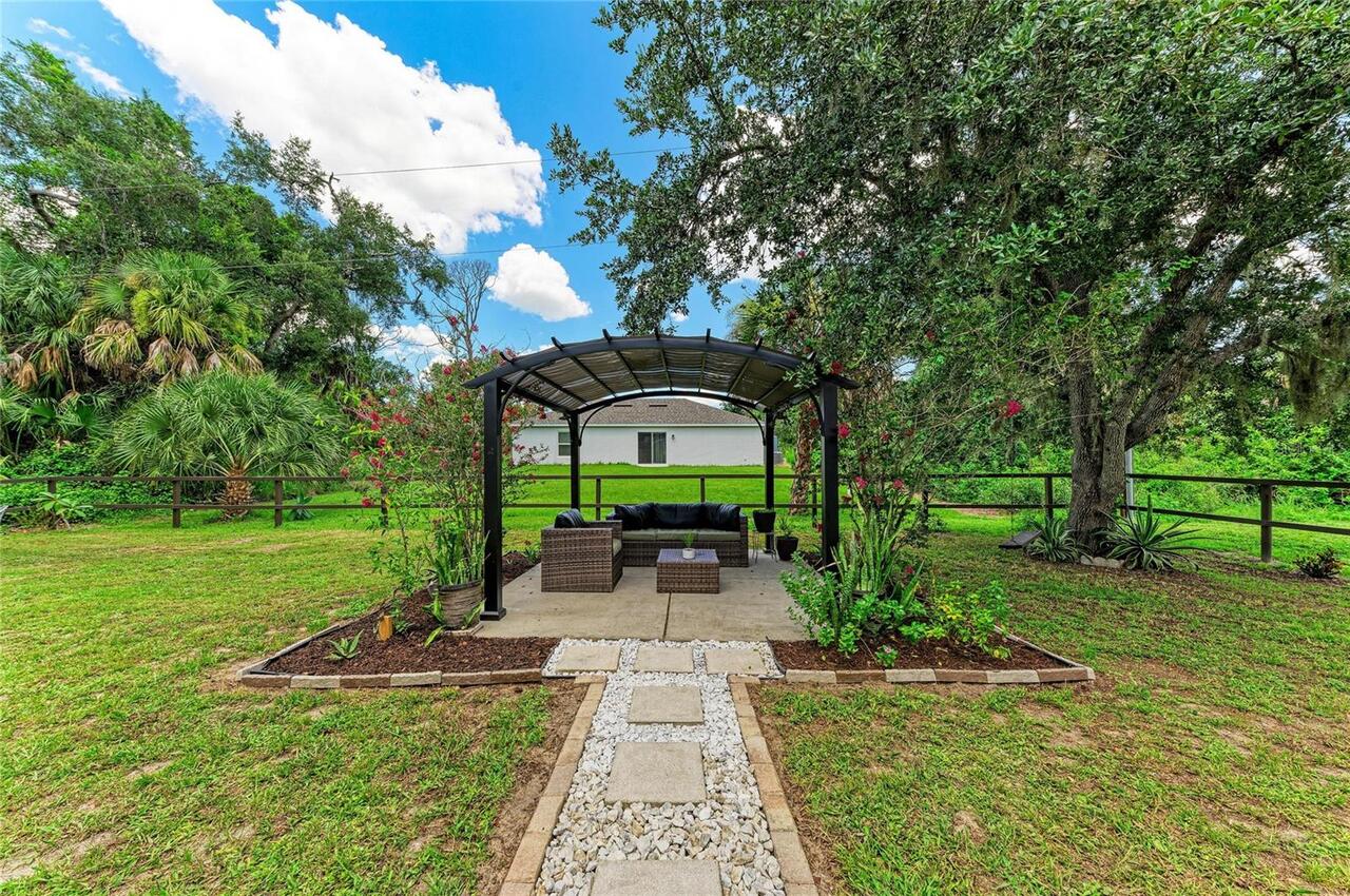 Listing Photo 6