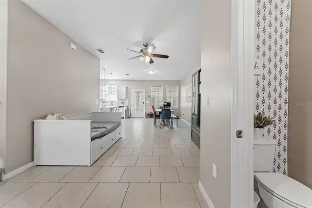 Listing Photo 9