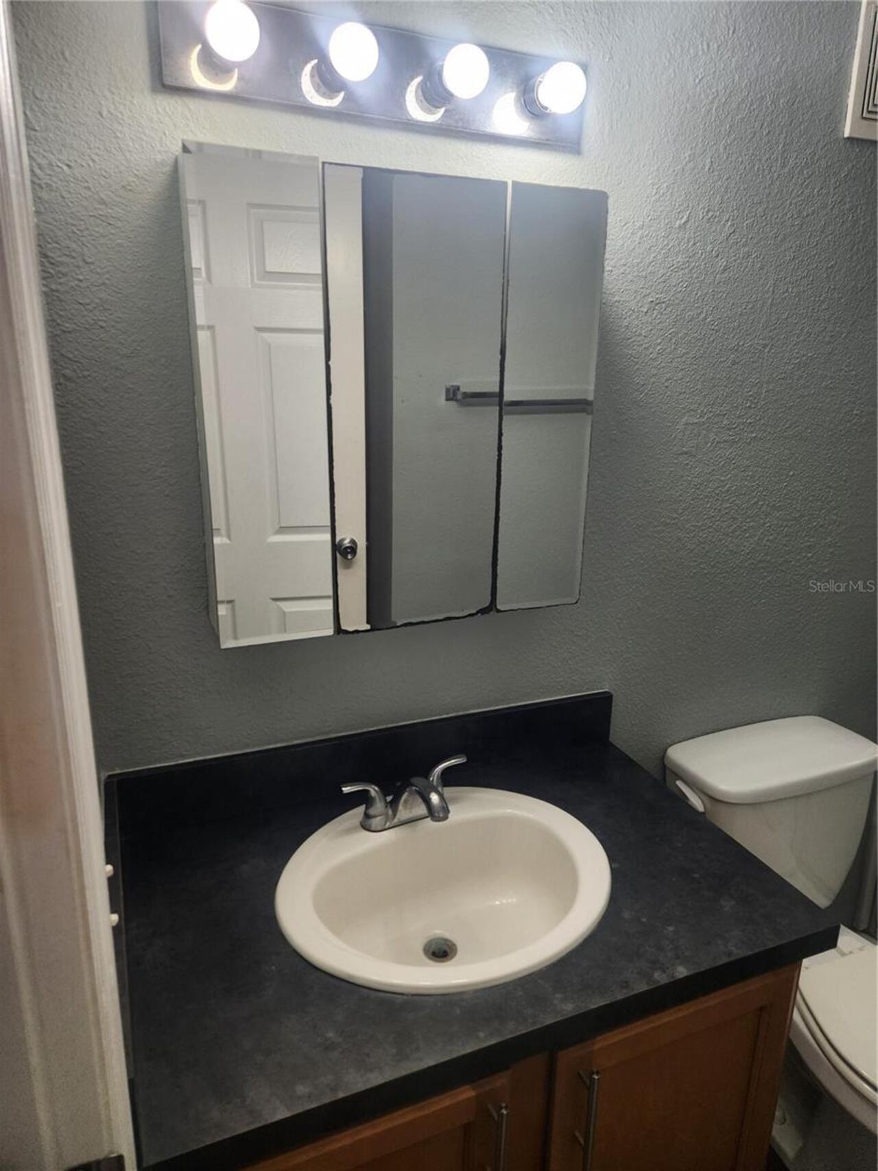 Listing Photo 8