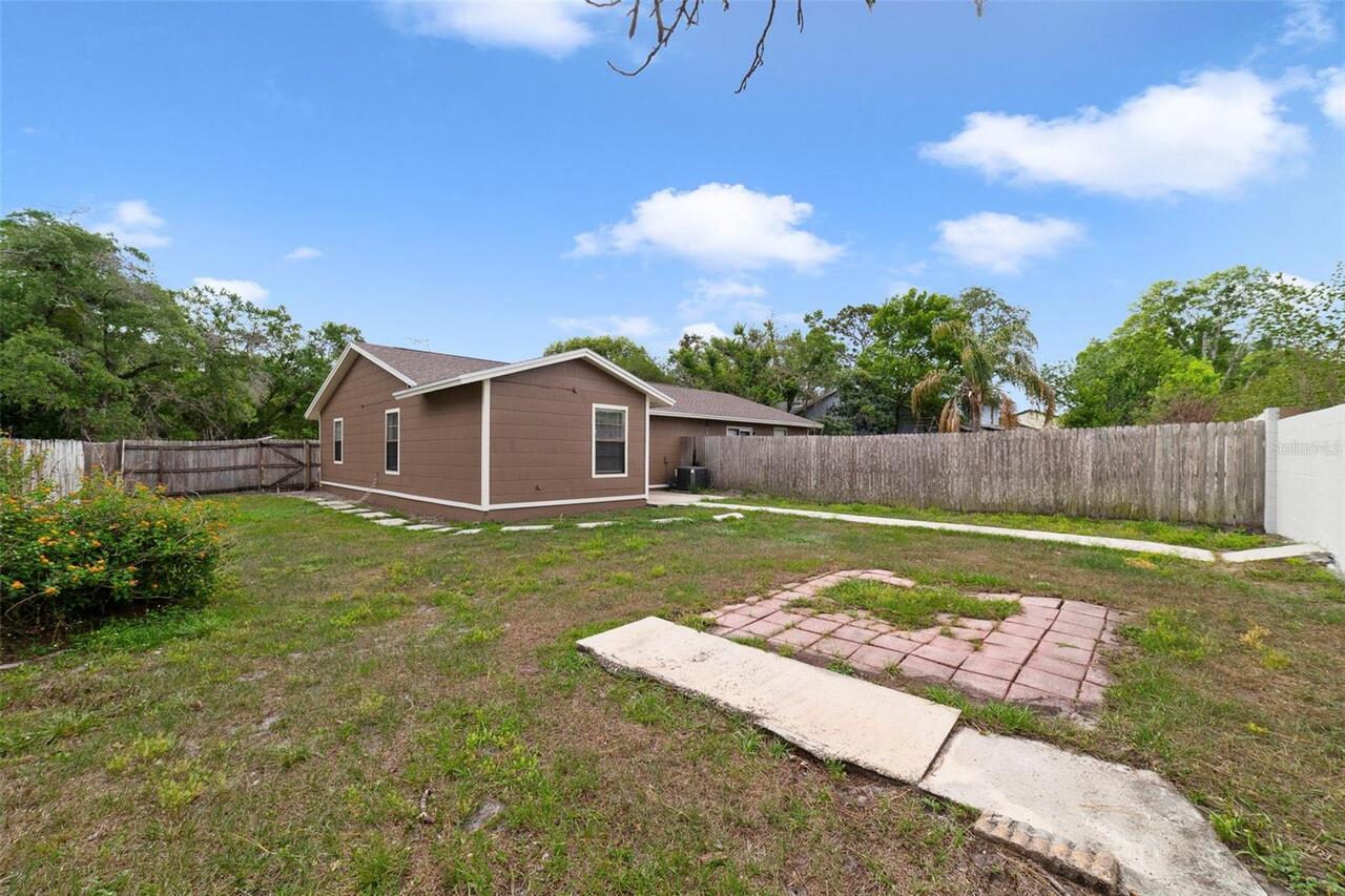 Listing Photo 17