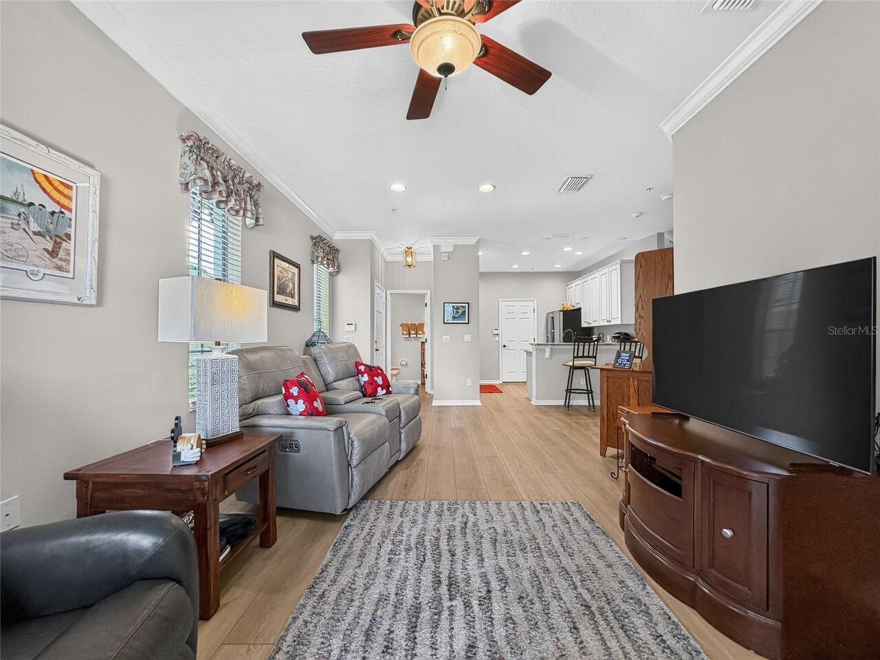 Listing Photo 9