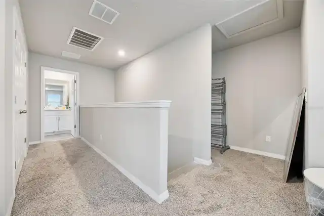 Listing Photo 14