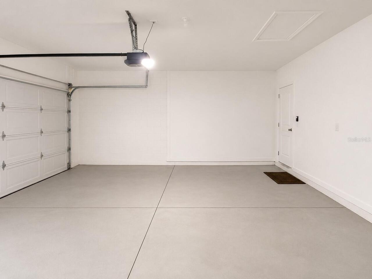 Listing Photo 14