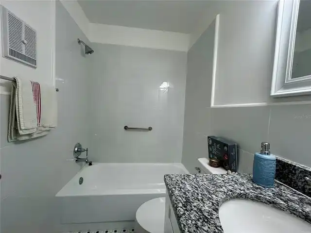 Listing Photo 28