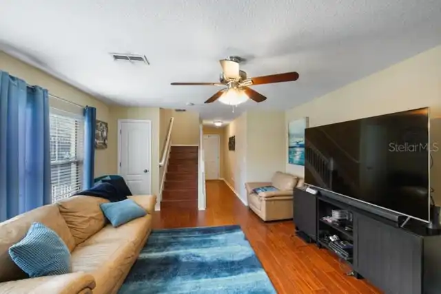 Listing Photo 6