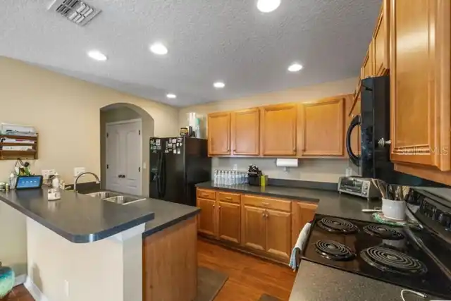 Listing Photo 13