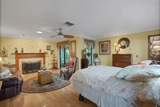Listing Photo 21