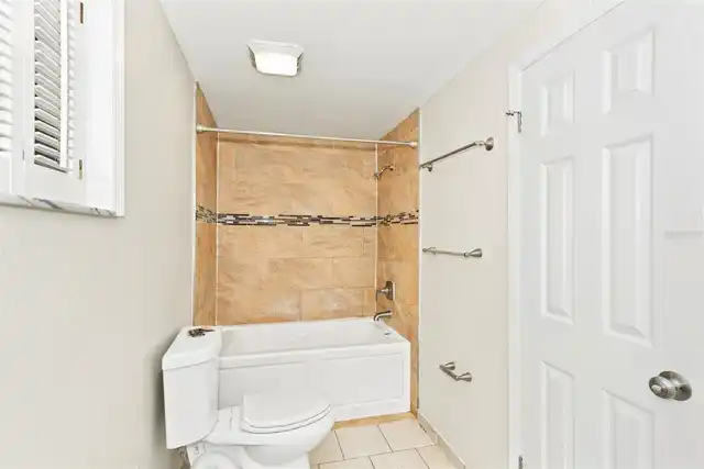 Listing Photo 18