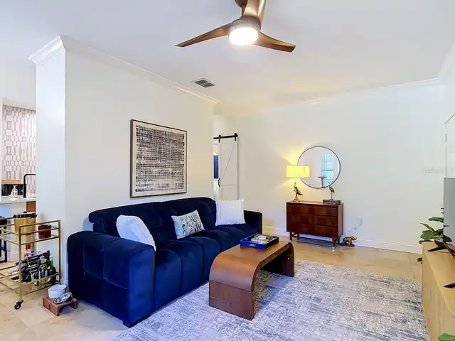 Listing Photo 7