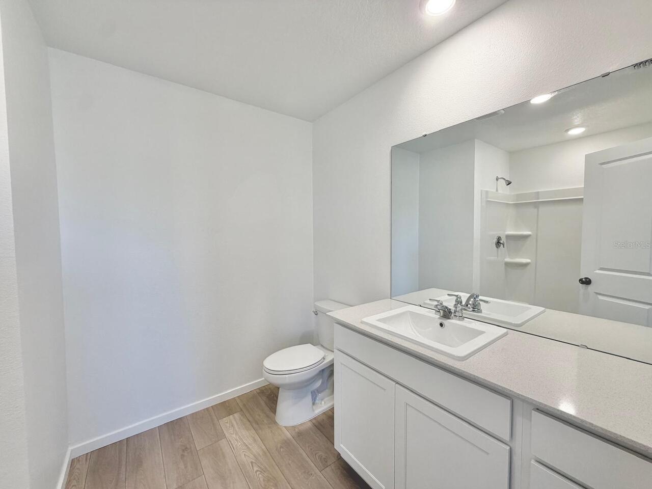 Listing Photo 14