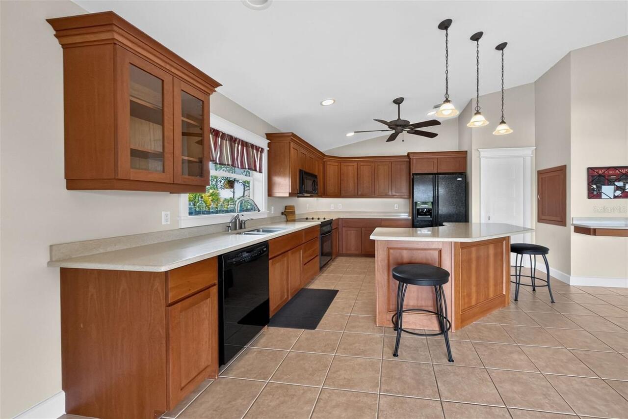 Listing Photo 7