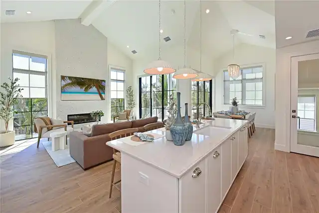 Listing Photo 8