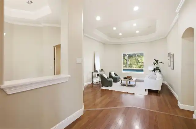 Listing Photo 17