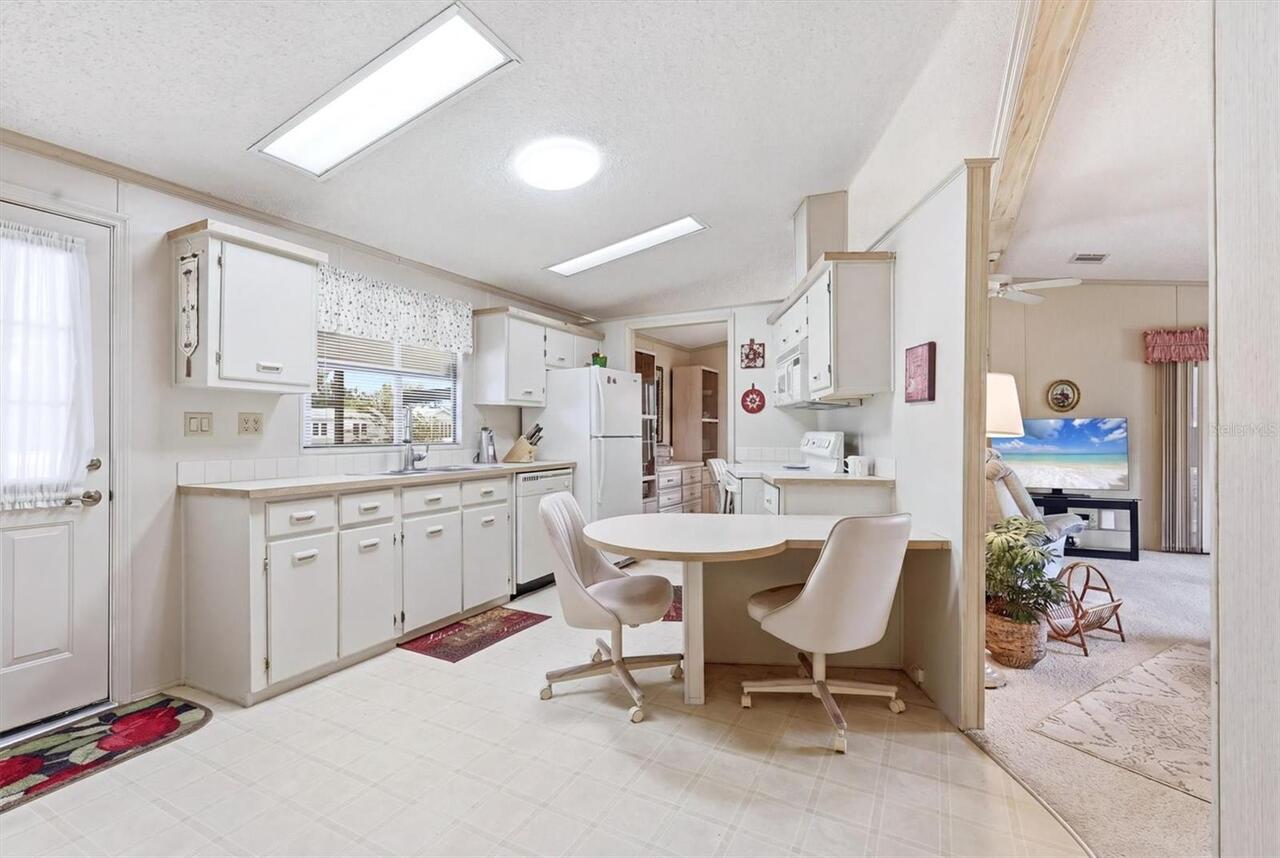 Listing Photo 17