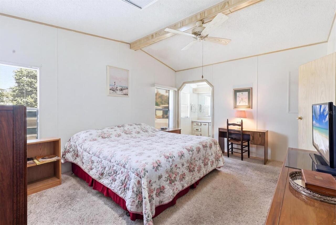 Listing Photo 18