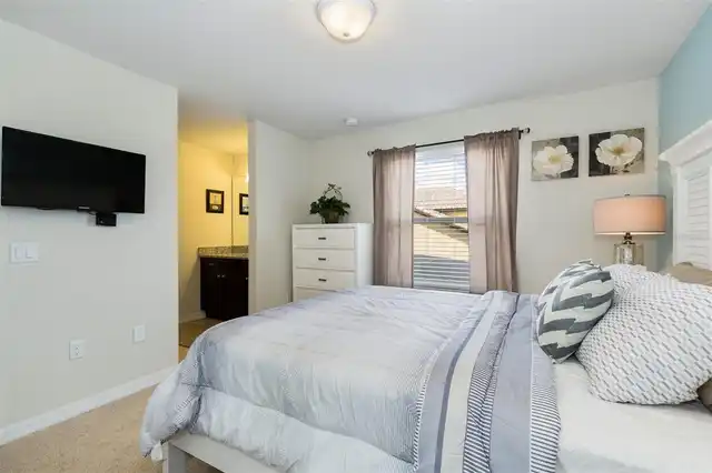 Listing Photo 16