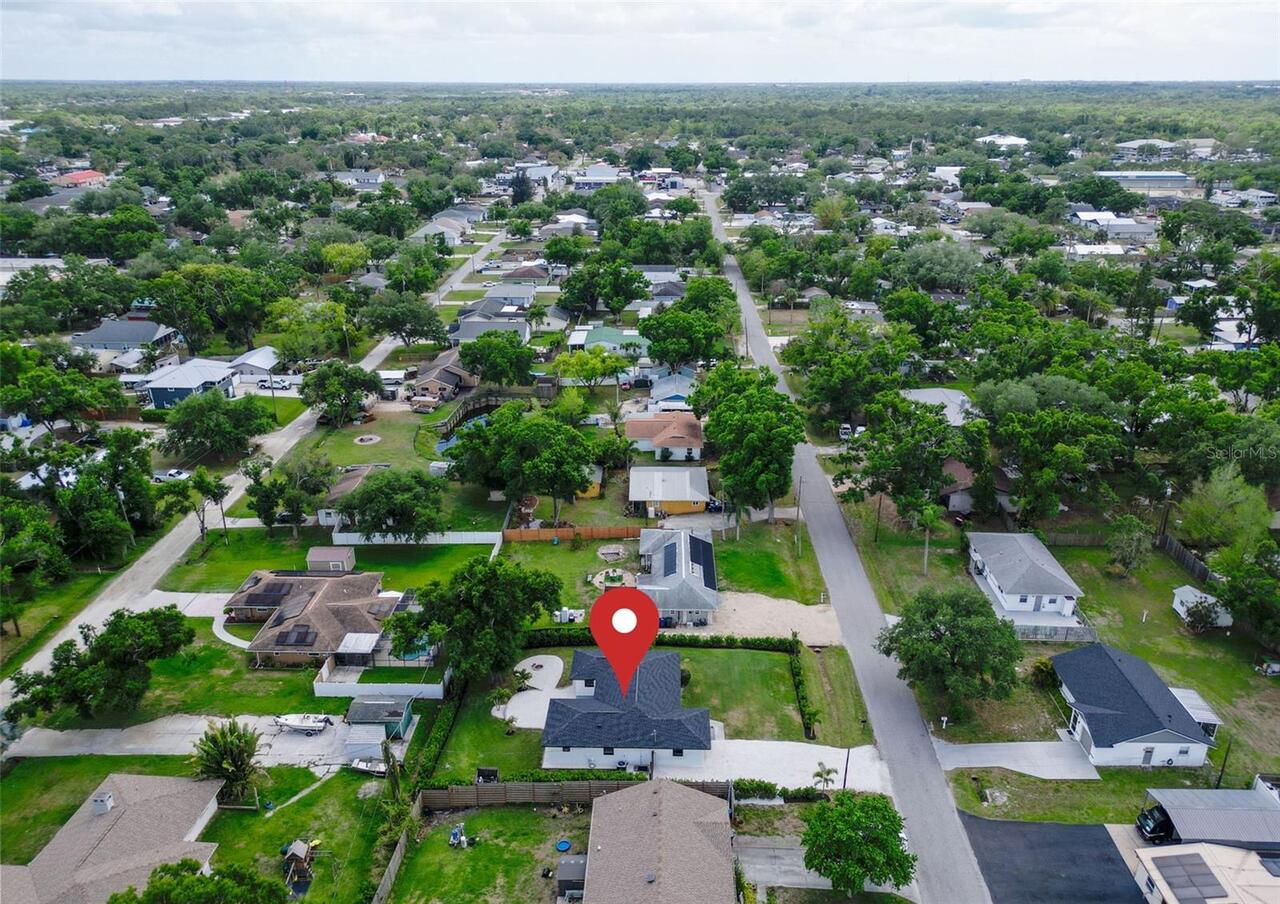 Listing Photo 11