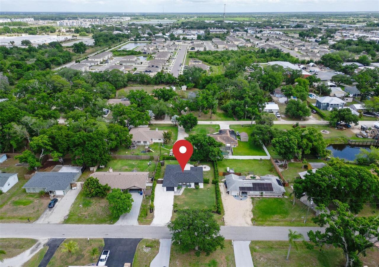 Listing Photo 12