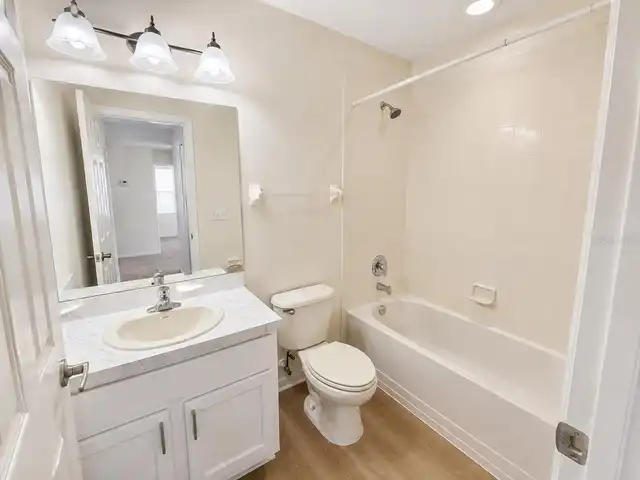 Listing Photo 21