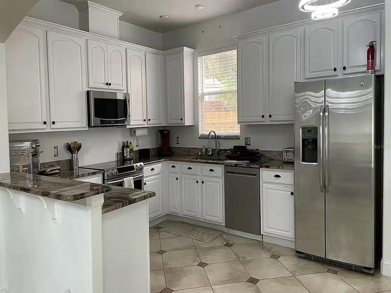Listing Photo 5