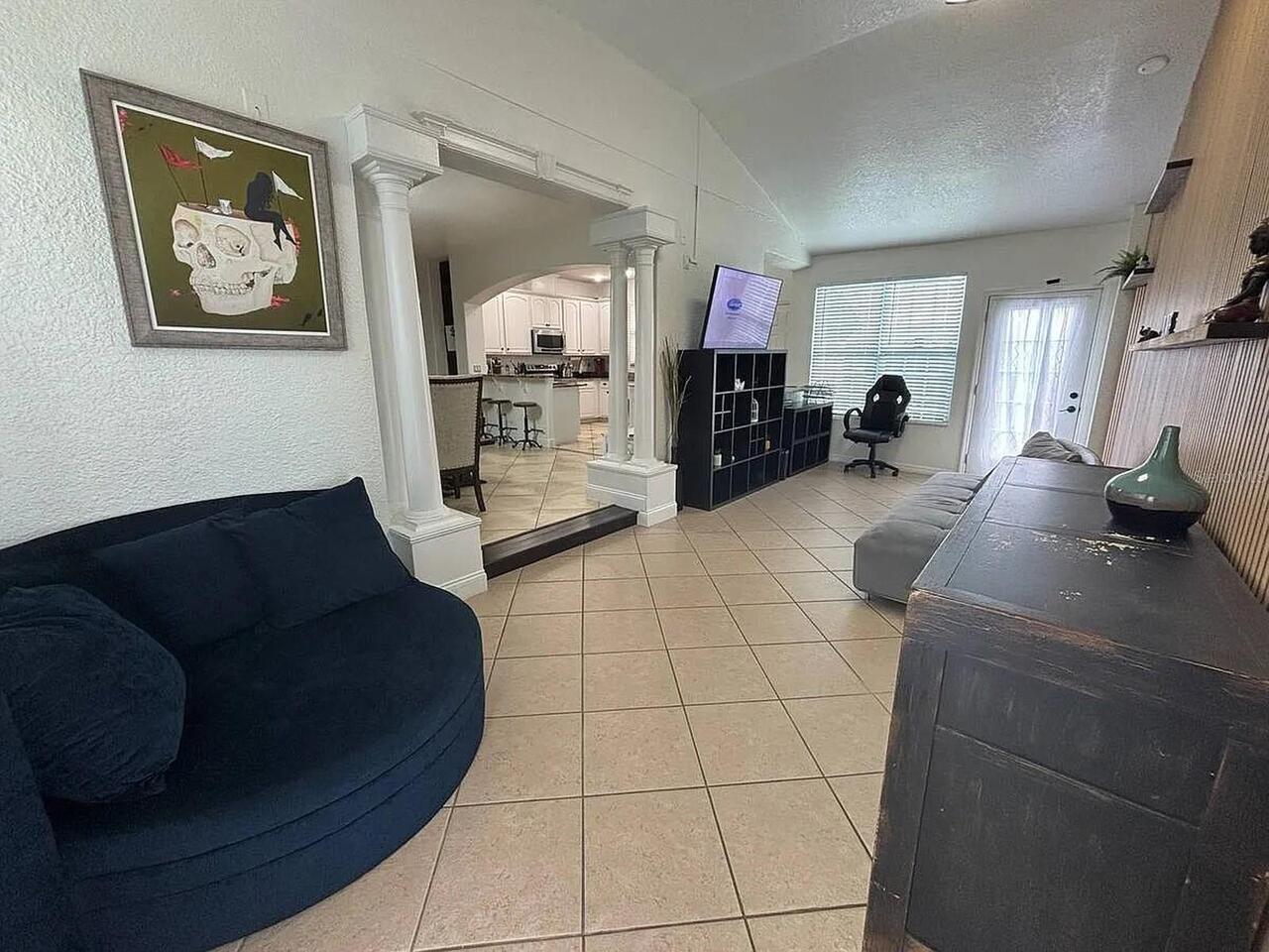 Listing Photo 9