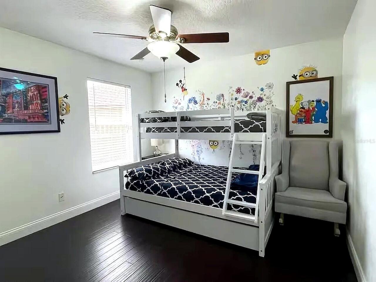 Listing Photo 12