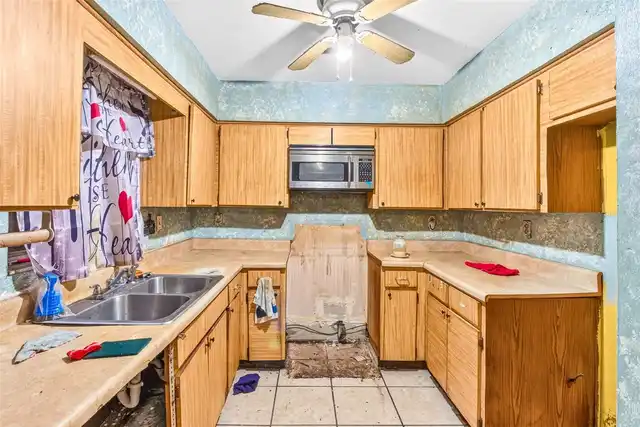 Listing Photo 16