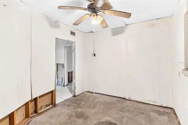 Listing Photo 37