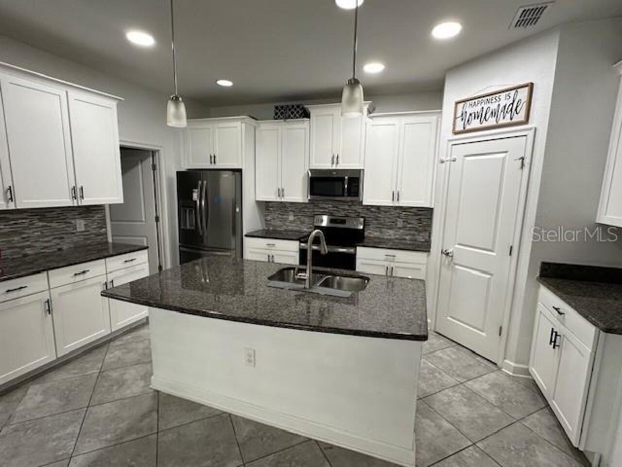 Listing Photo 7