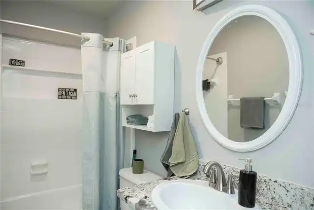 Listing Photo 18