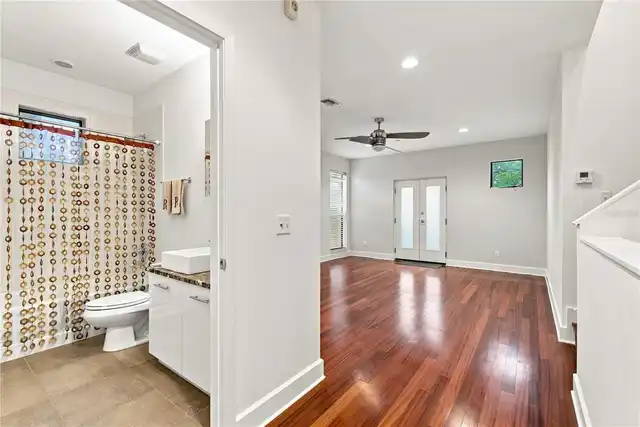 Listing Photo 7