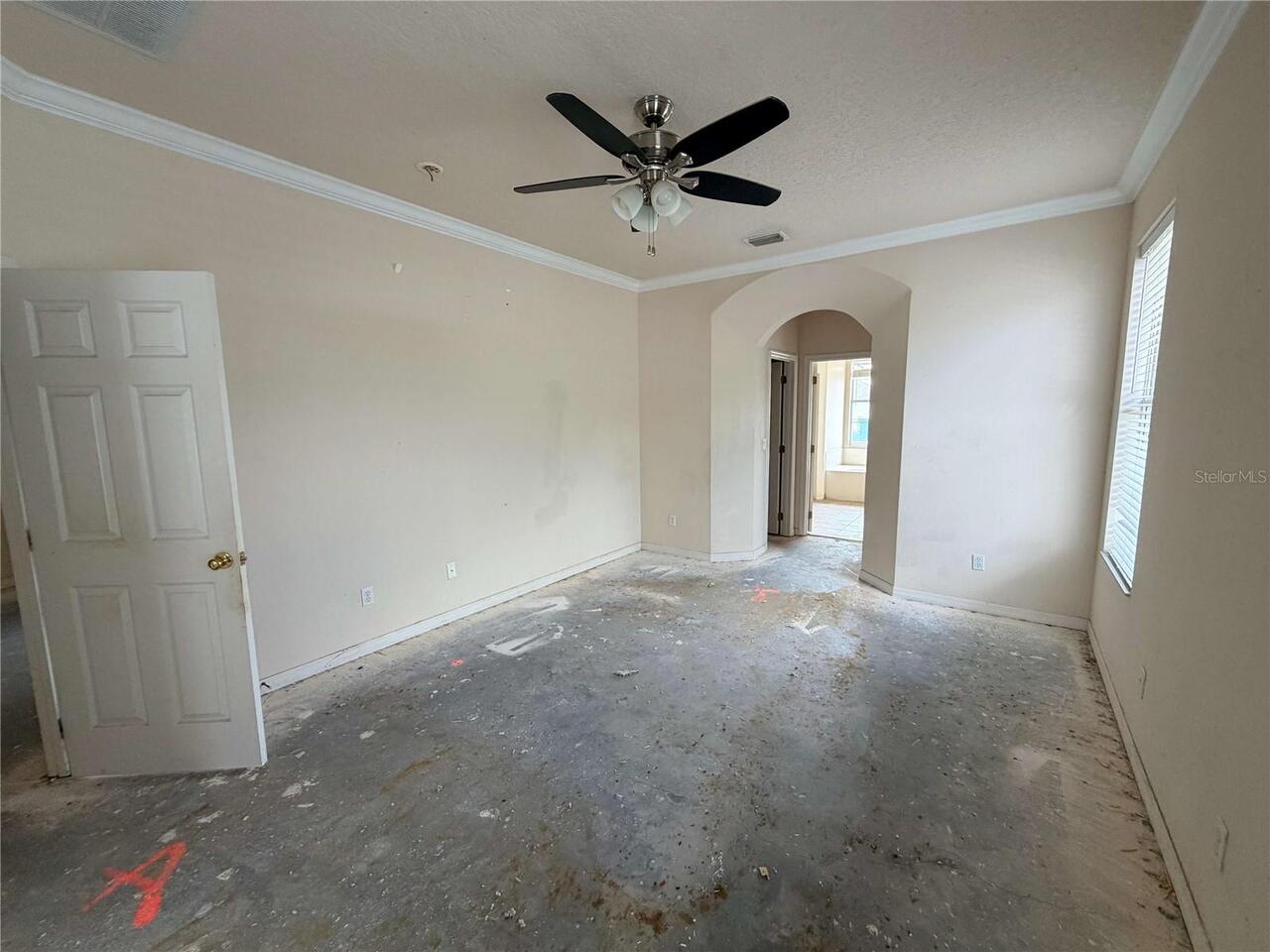 Listing Photo 11