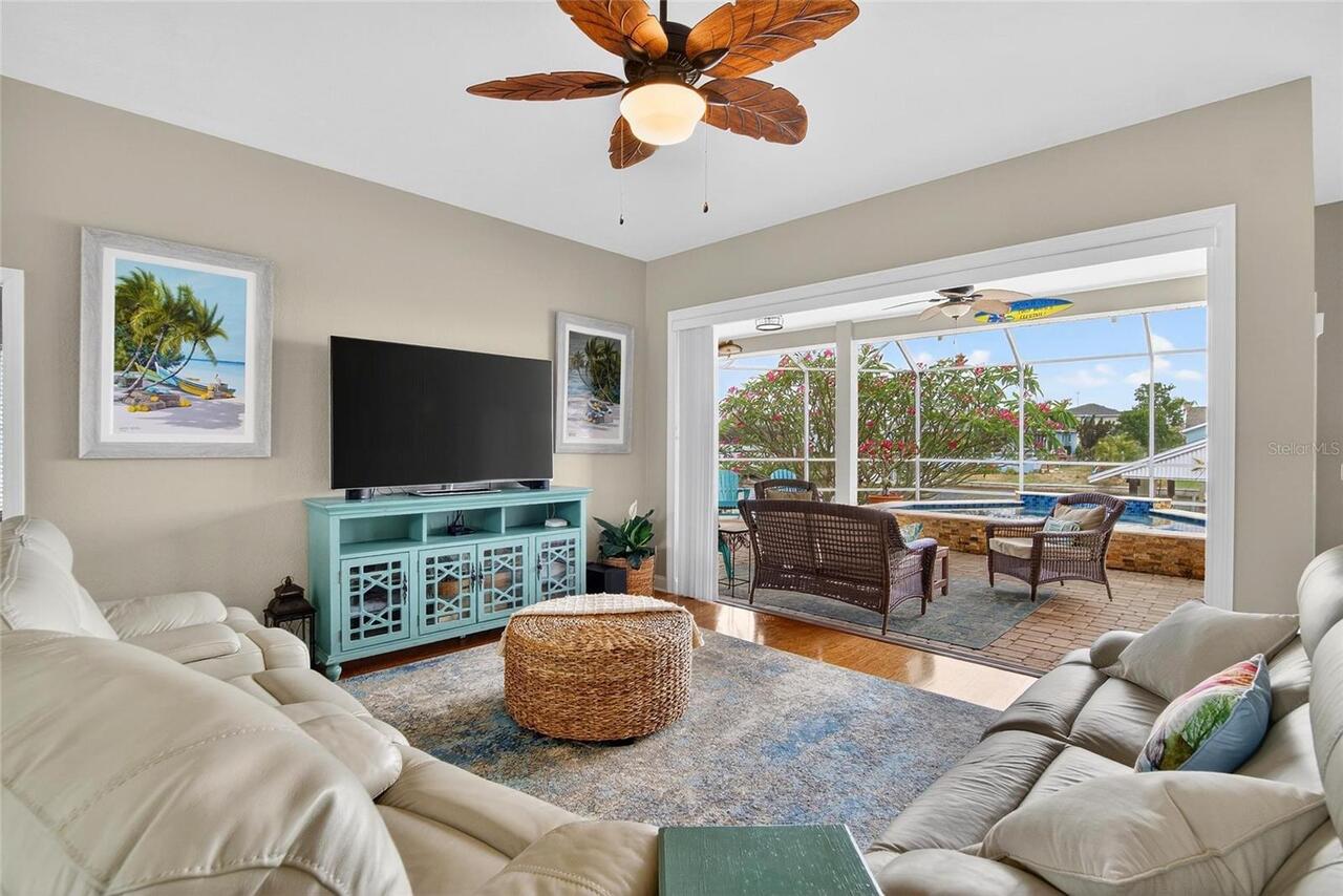 Listing Photo 11