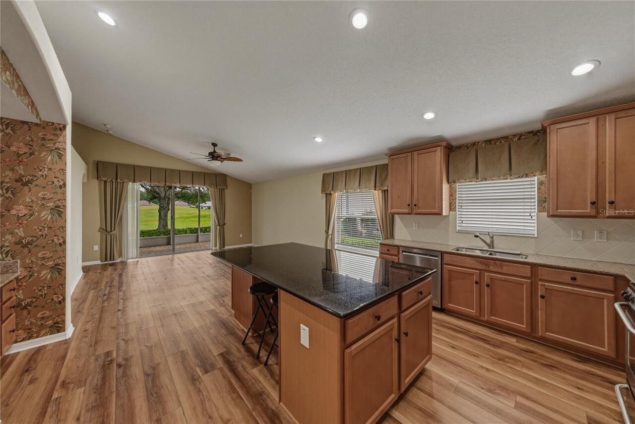Listing Photo 15