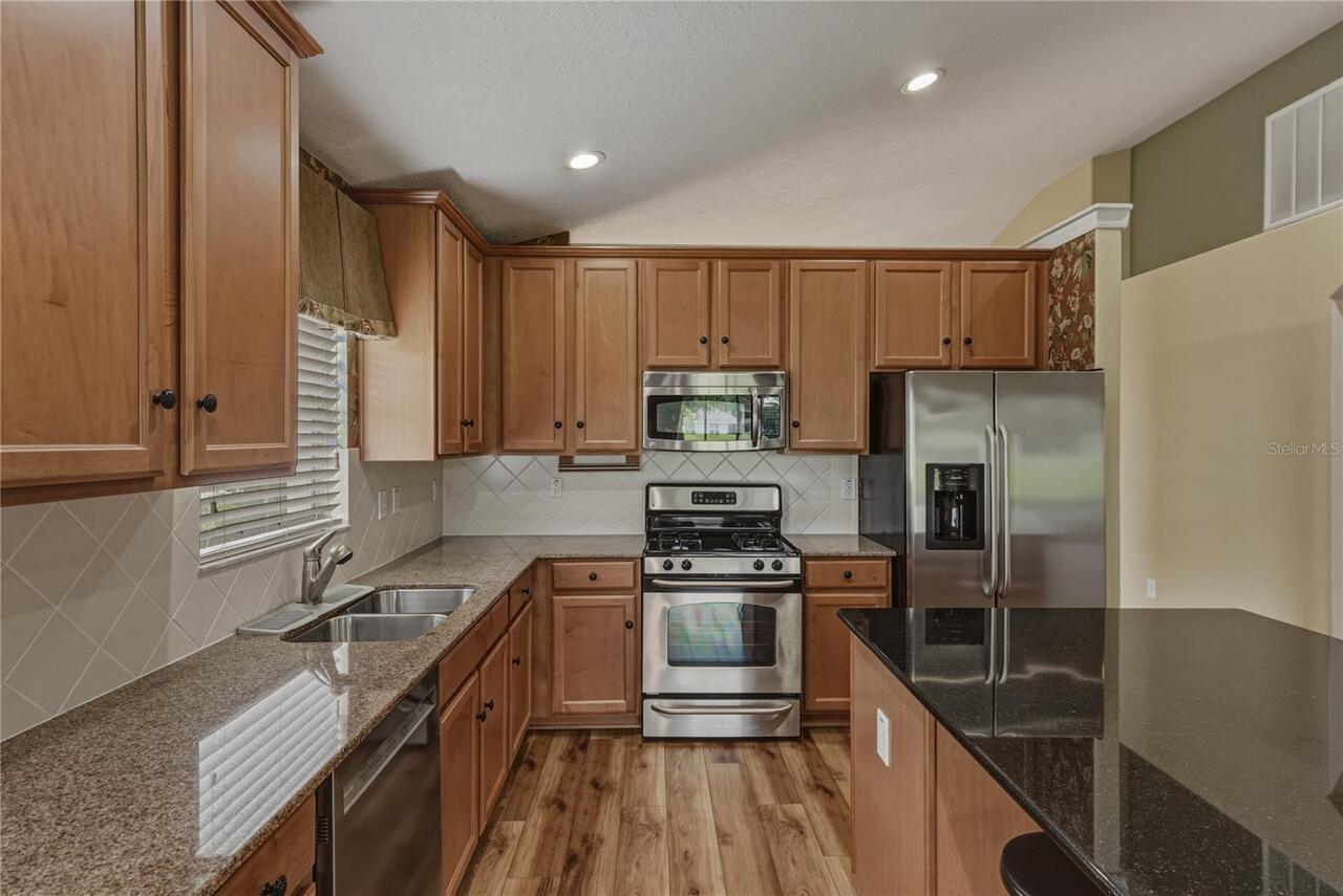 Listing Photo 17