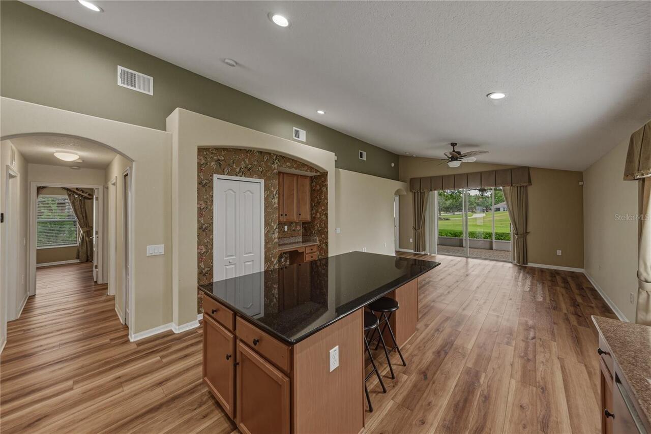 Listing Photo 19