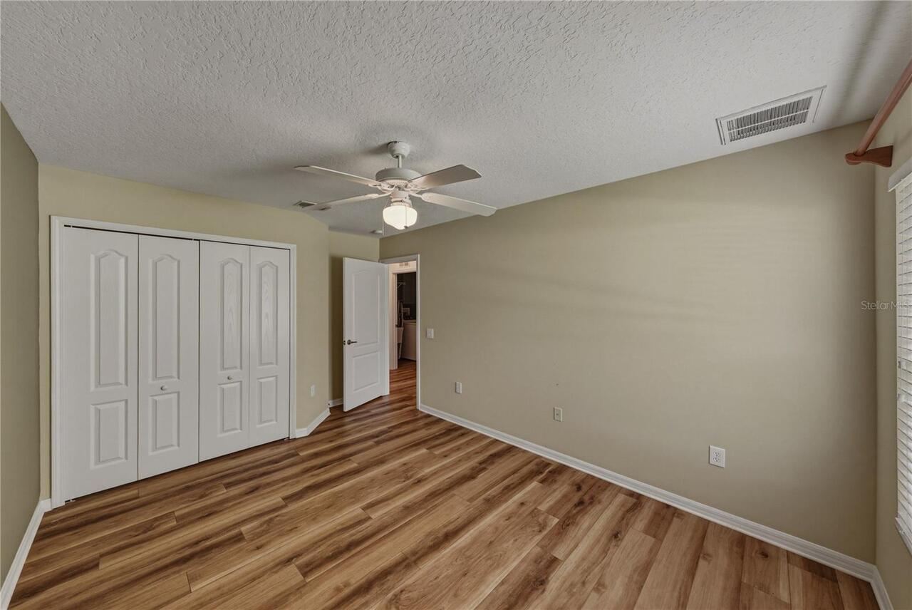 Listing Photo 37
