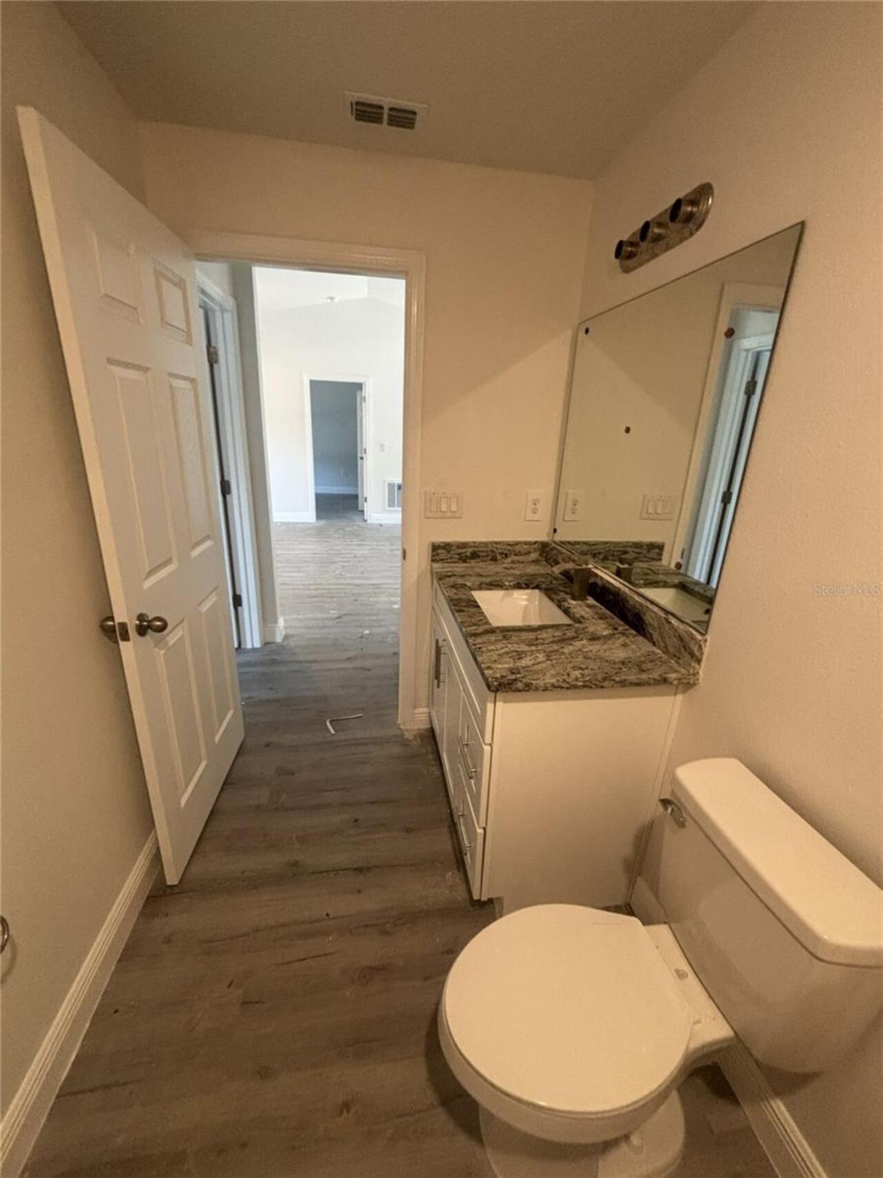 Listing Photo 8