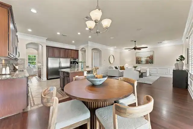 Listing Photo 15