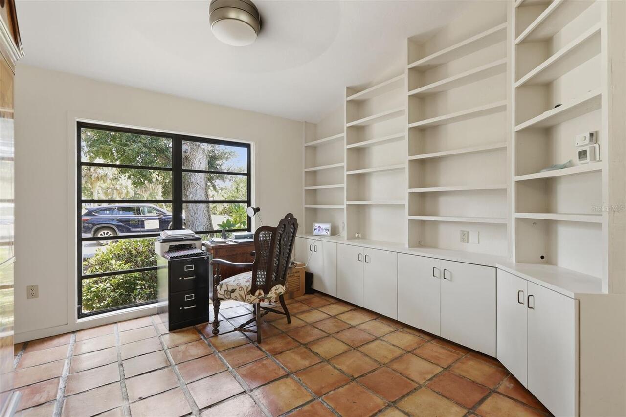 Listing Photo 14