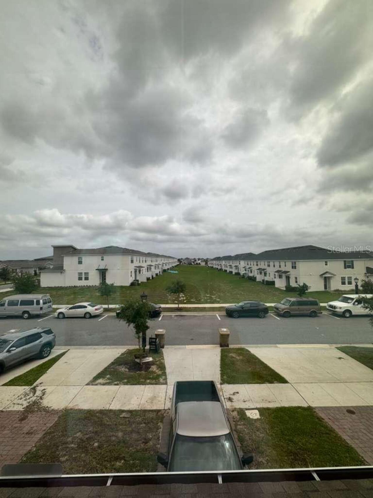 Listing Photo 12