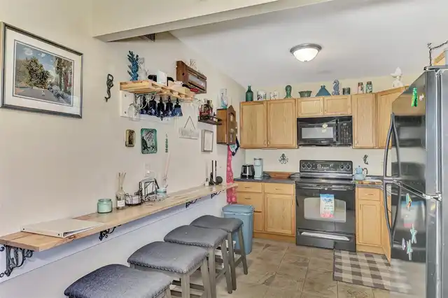 Listing Photo 14