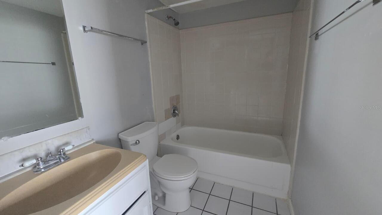 Listing Photo 12