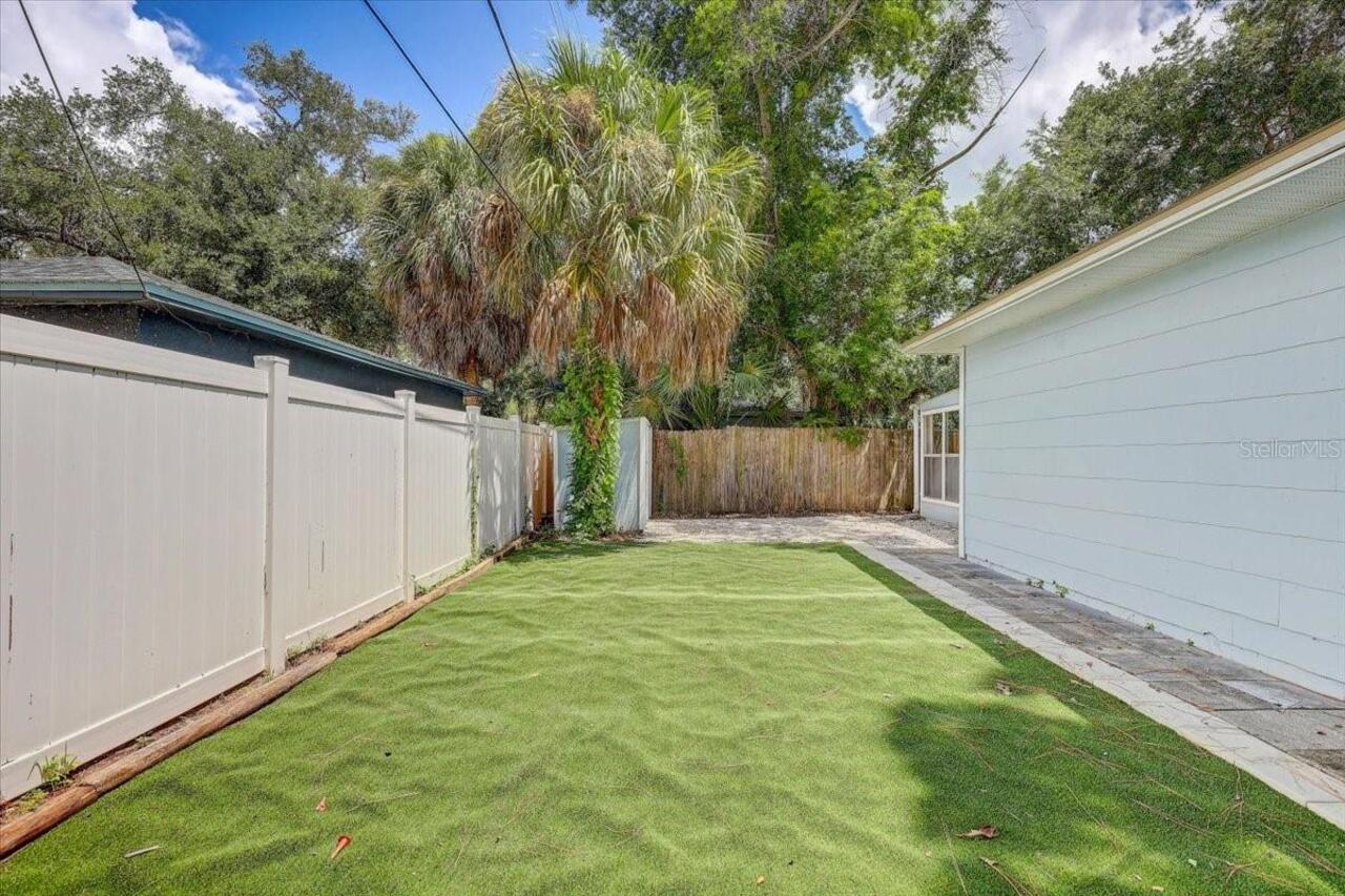 Listing Photo 6