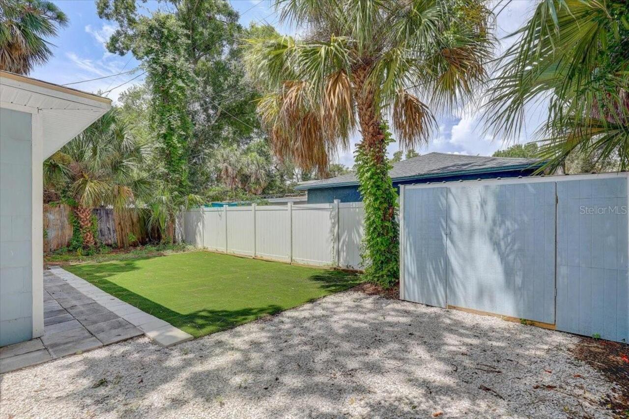 Listing Photo 8