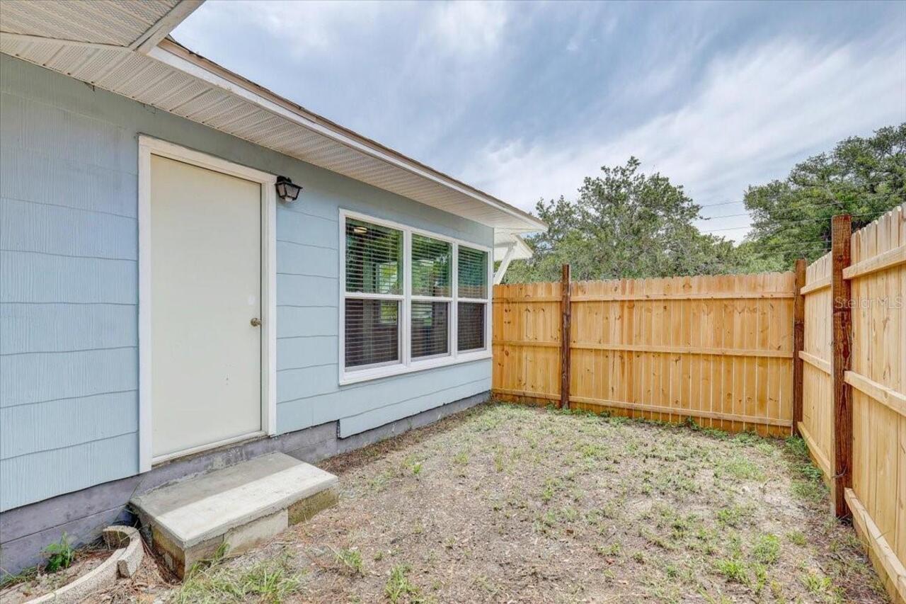 Listing Photo 10